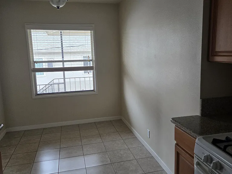 100 S Grand Oaks Ave #3A — Photo 18