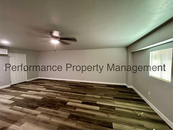 3rd image of 5012 Yellow Rose Ct #B