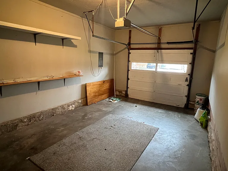448 Bellevue Ave — Photo 10