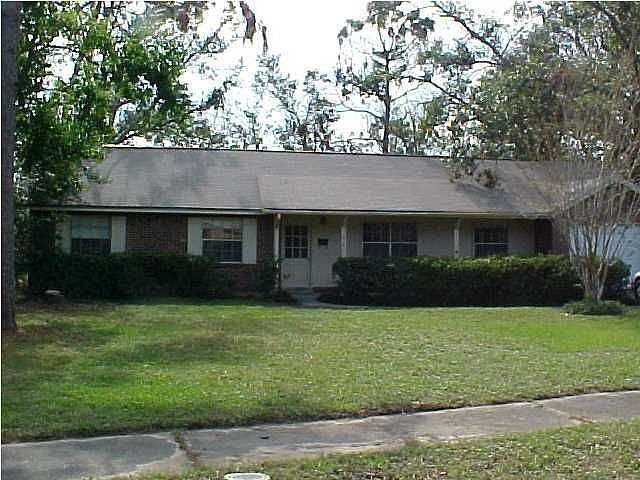 1st image of 6141 Arbutus Dr