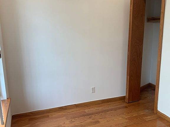 5th image of 261 E 10th St #16