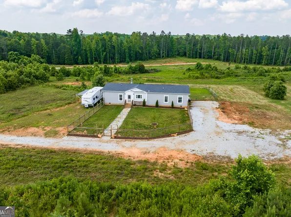1284 New Hope Church Rd, Comer, GA 30629