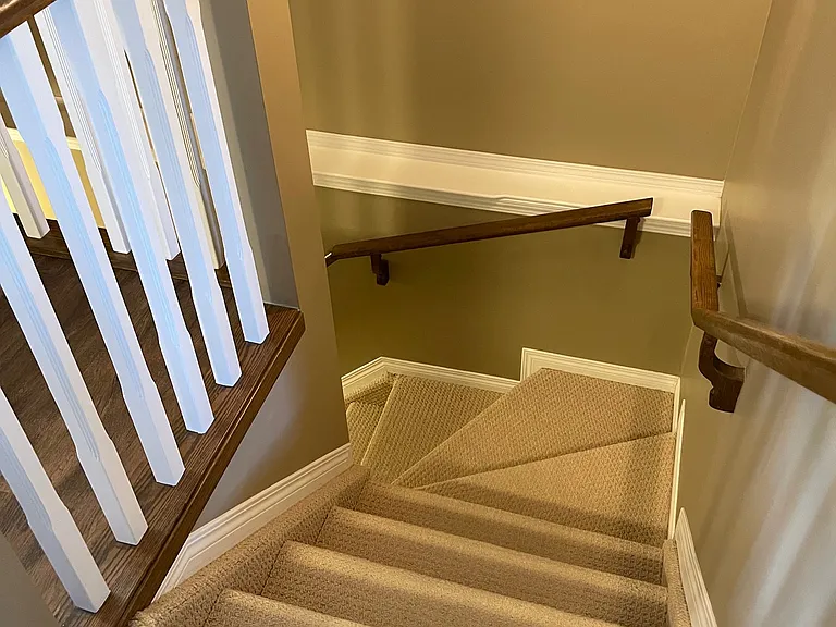 7685 Schmid Cres NW — Photo 17