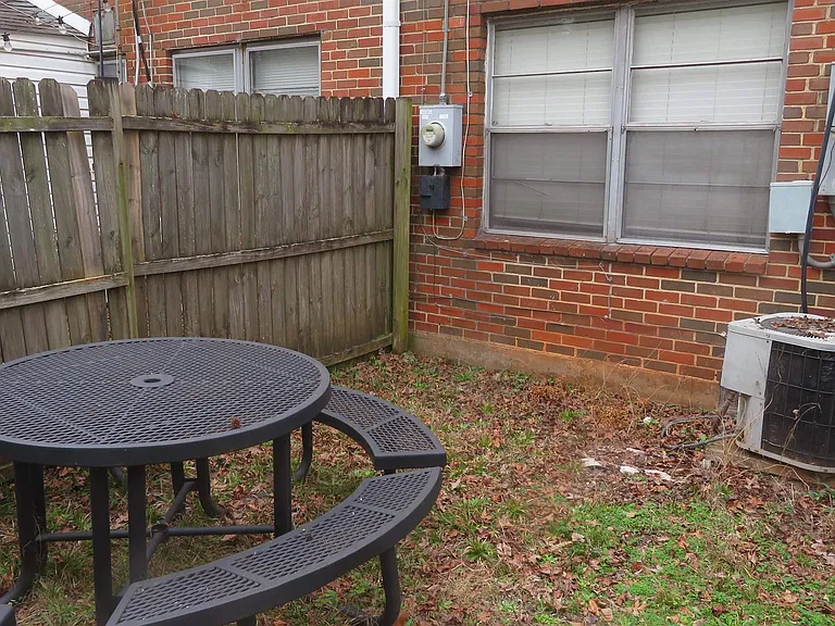 1731 Valley Ave #G — Photo 23