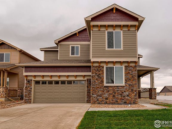 3rd image of 1863 Castle Hill Dr