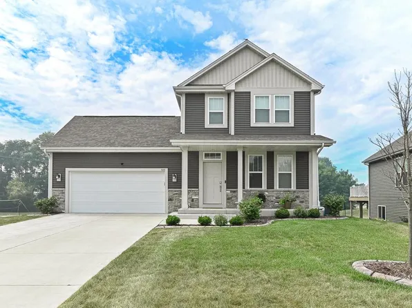 920 Foxwalk DRIVE, Waterford, WI 53185