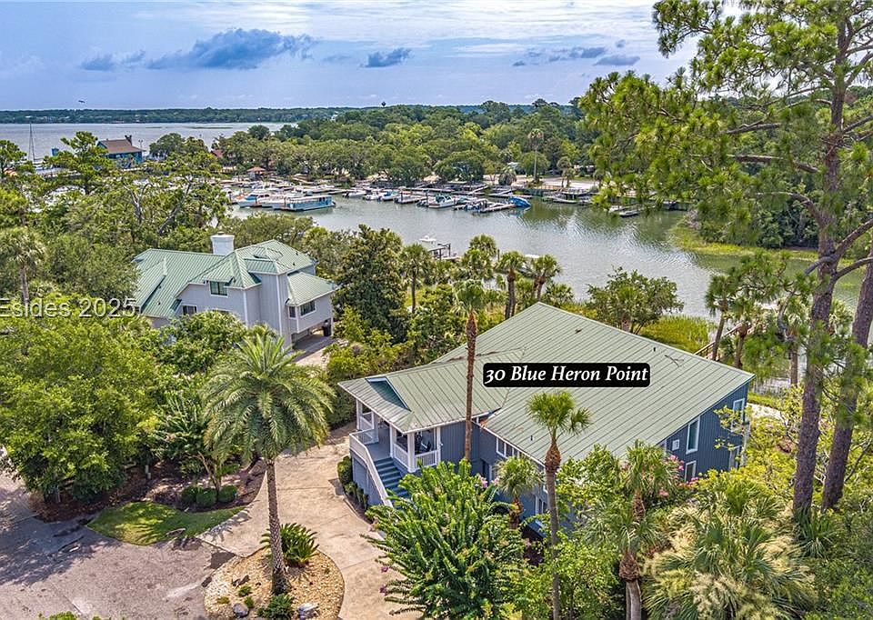 1st image of 30 Blue Heron Point Rd