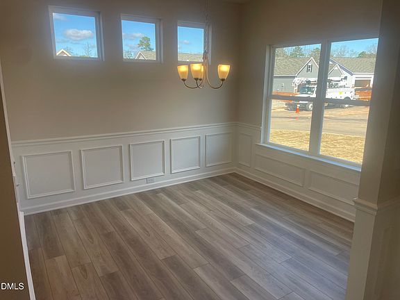 3rd image of 300 Sirius Dr