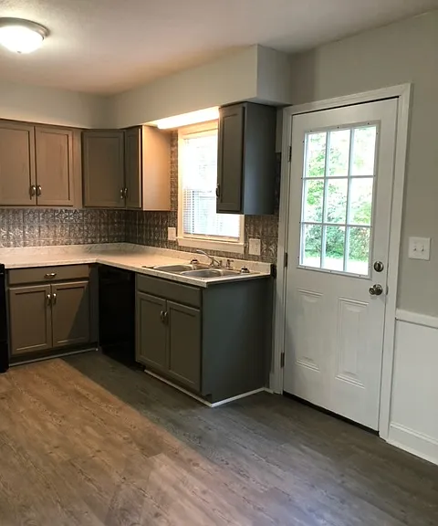101 Plaza Oaks Rd #1 — Photo 14