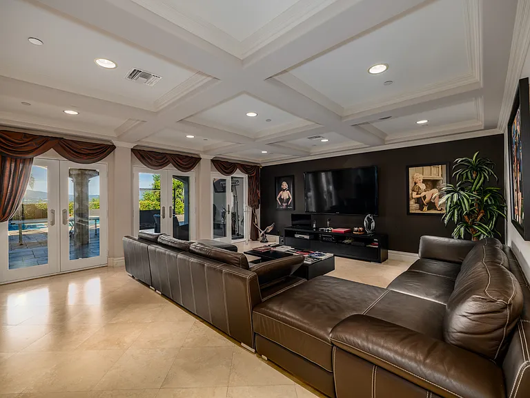 18047 Karen Dr — Photo 19