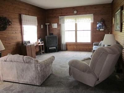 5th image of 209 Cass Ave