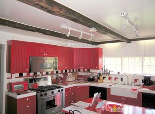 1 Woodward Rd, North Chatham, NY 12132