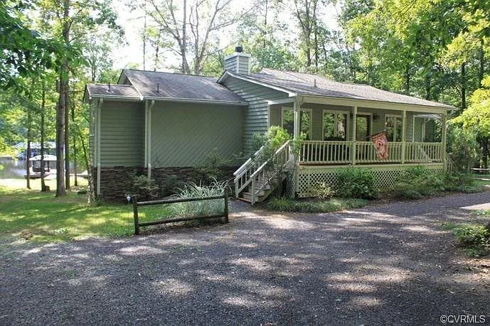 10816 Laken Woods Dr photo 1