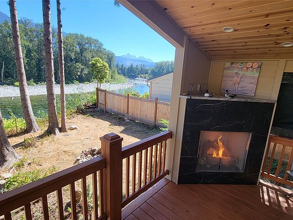 2nd image of 17919 433rd Avenue SE