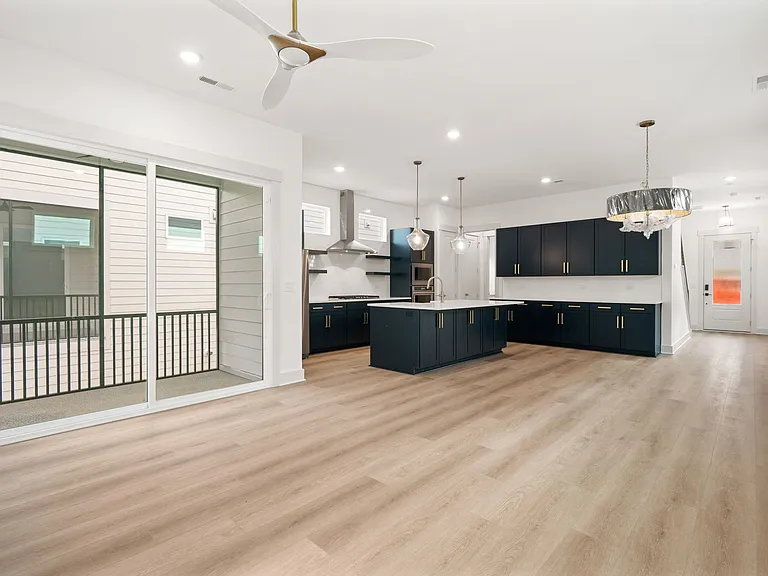 1008 Grant St — Photo 13