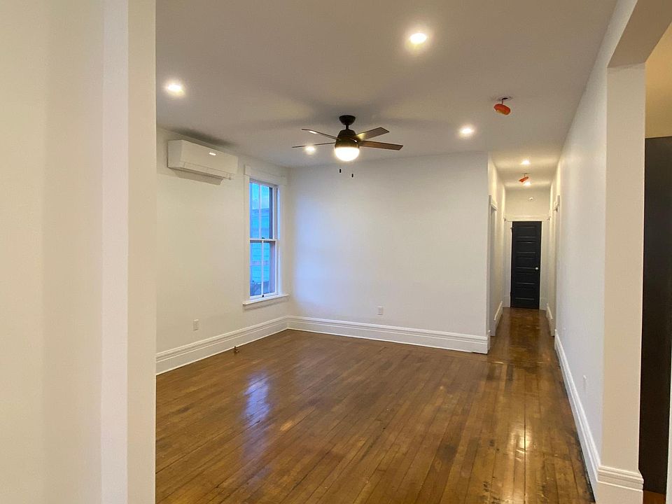 1st image of 723 Warren St #1