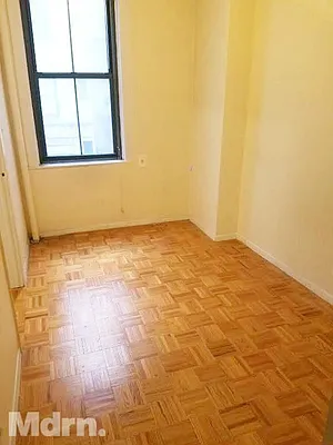 Rented by Mdrn Residential | media 10