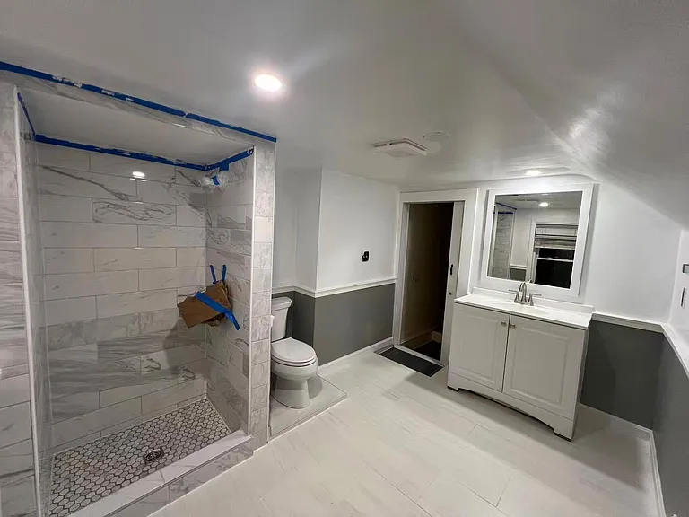 Bathroom, 3rd floor