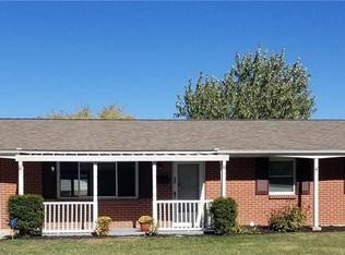 208 Ledbetter Rd, Xenia, OH 45385