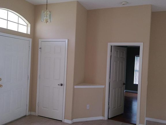 2nd image of 4683 SW Bradbury St