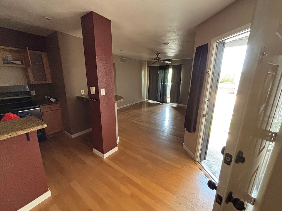 1st image of 4410 N Longview Ave Unit 210