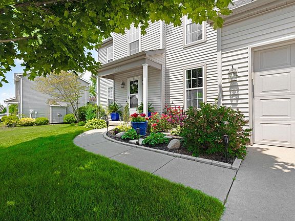 2nd image of 18165 Farmington Hills Dr