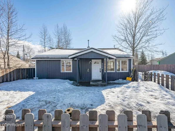 6006 Debarr Rd, Anchorage, AK 99504