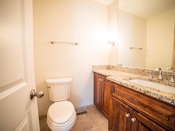 4th image of 3726 Locust St APT 7