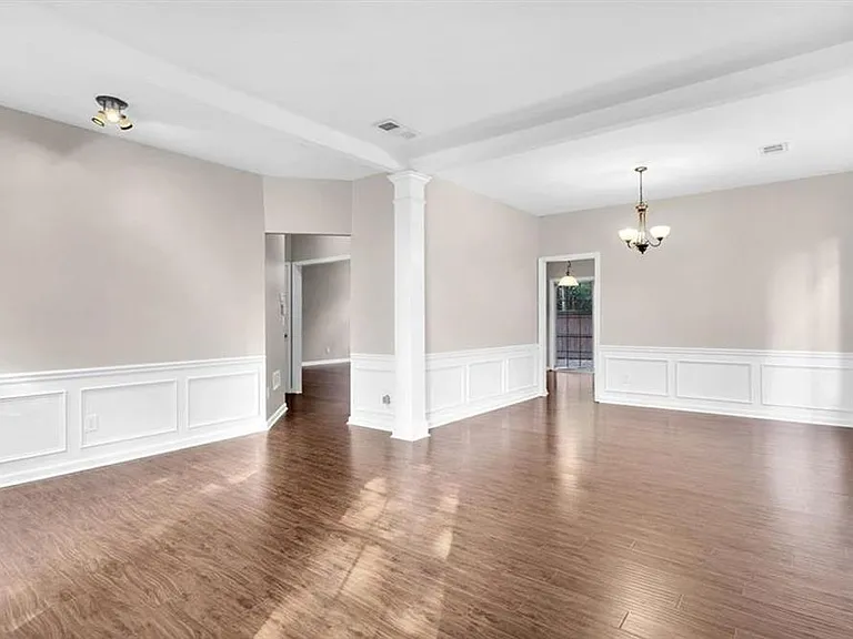 1626 Hemburg Trce NW #3 — Photo 2