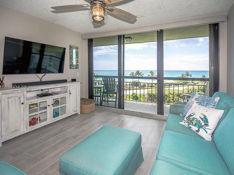 101 S Seas Dr #502 — Photo 16