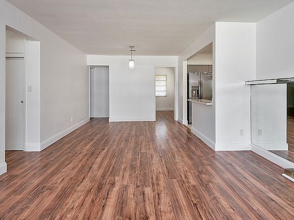 5th image of 3820 NW 6th Pl