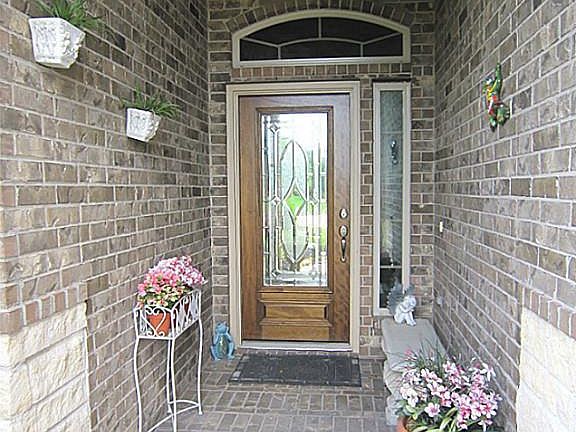 3rd image of 2703 Villa Pisa Ln