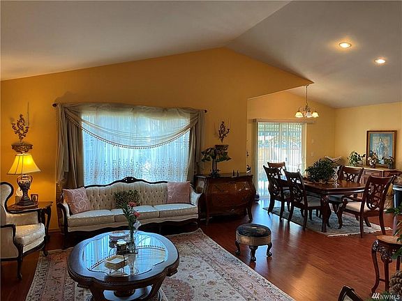 2nd image of 4543 Cole Ct SE
