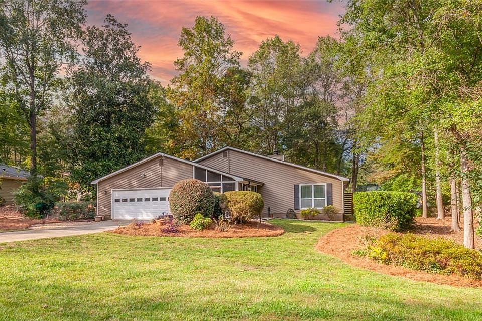 1st image of 4784 Jamerson Forest Cir