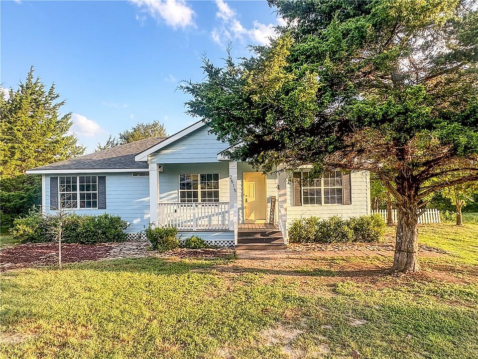1st image of 2515 Theresa Ln