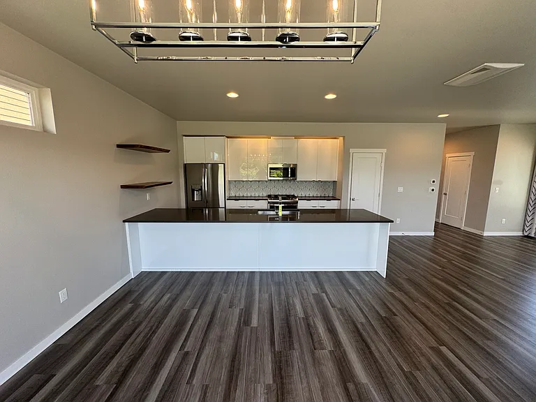 983 Sunseeker Ln — Photo 10