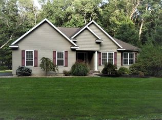 6 Baldwin Rd, Glenville, NY 12302