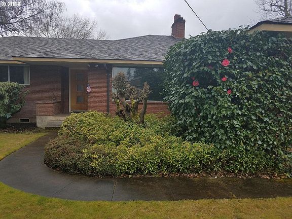 3rd image of 6209 NE 70th St