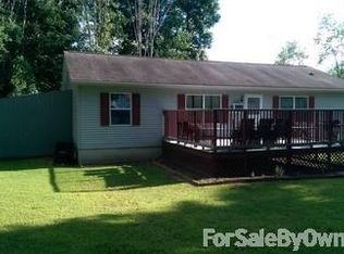 3 Seneca Trl, West Middlesex, PA 16159