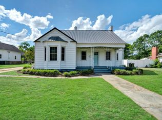 305 N Adair St, Clinton, SC 29325