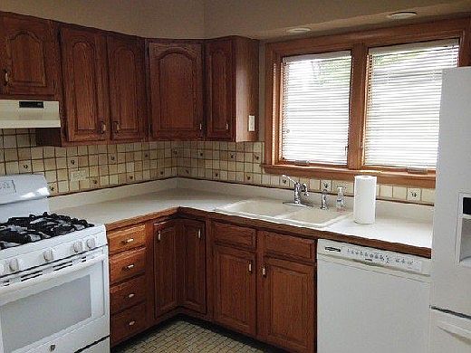 3rd image of 345 Brice Ave