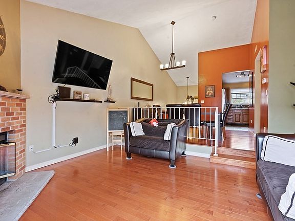 4th image of 23 Philomena Ave #A