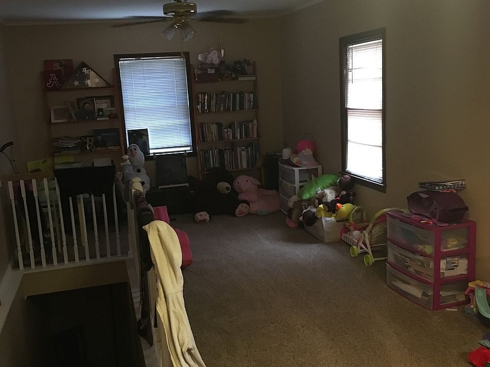 2nd image of 7169 NW 16th St