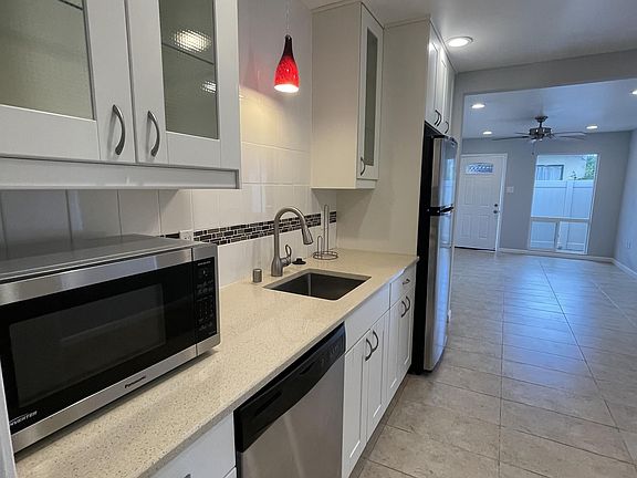 4th image of 3278 Luna Ave #3278