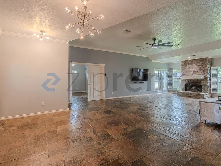 7934 Round Rock Dr — Photo 6