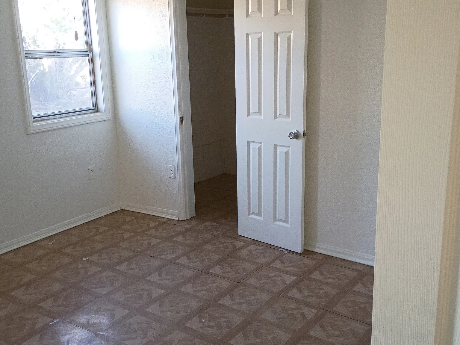 5426 Old Woman Springs Rd — Photo 4