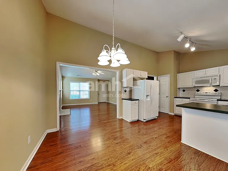 1795 Pebble Run Ln — Photo 6