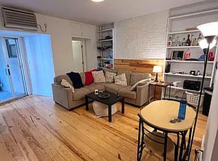 248 10th Ave APT 4, New York, NY 10001