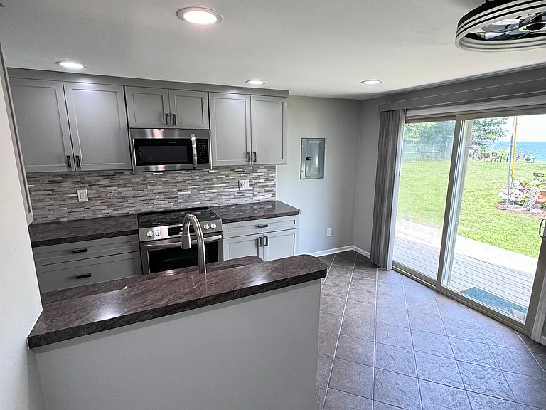 6145 Lake Rd W #3 — Photo 4
