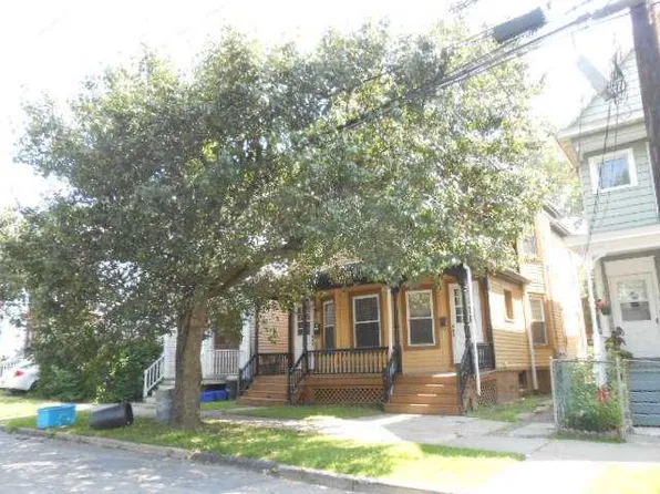 12 Franklin St, Poughkeepsie, NY 12601
